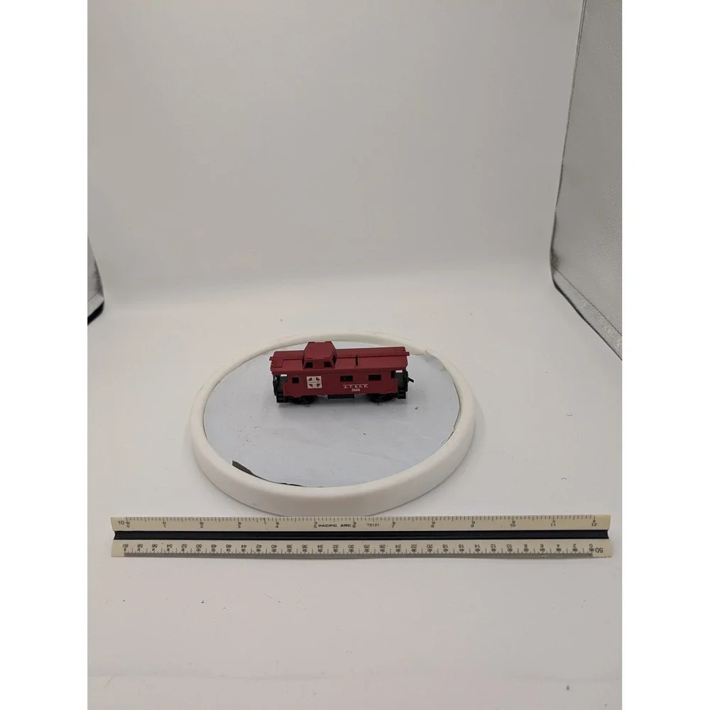 Tyco HO Scale Santa Fe ATSF Caboose Red 7240 Model Train Car Hong Kong